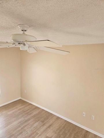 521 MERIDAN AVENUE NW, Port Charlotte, FL 33952