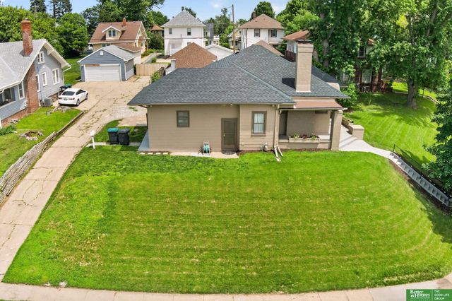 2370 Fontenelle Boulevard, Omaha, NE 68104