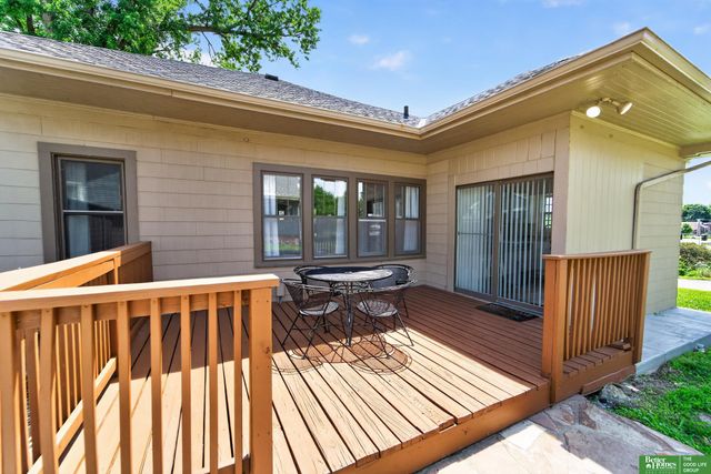 2370 Fontenelle Boulevard, Omaha, NE 68104