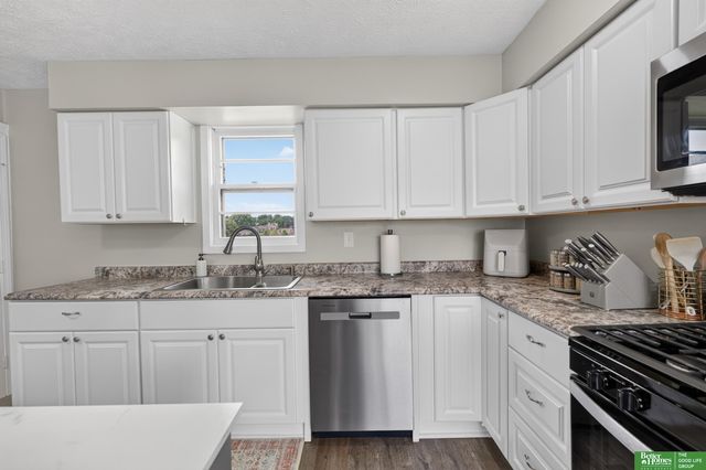 2370 Fontenelle Boulevard, Omaha, NE 68104