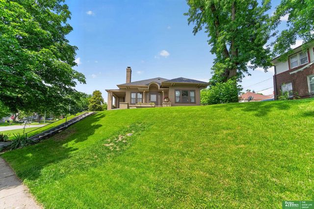 2370 Fontenelle Boulevard, Omaha, NE 68104
