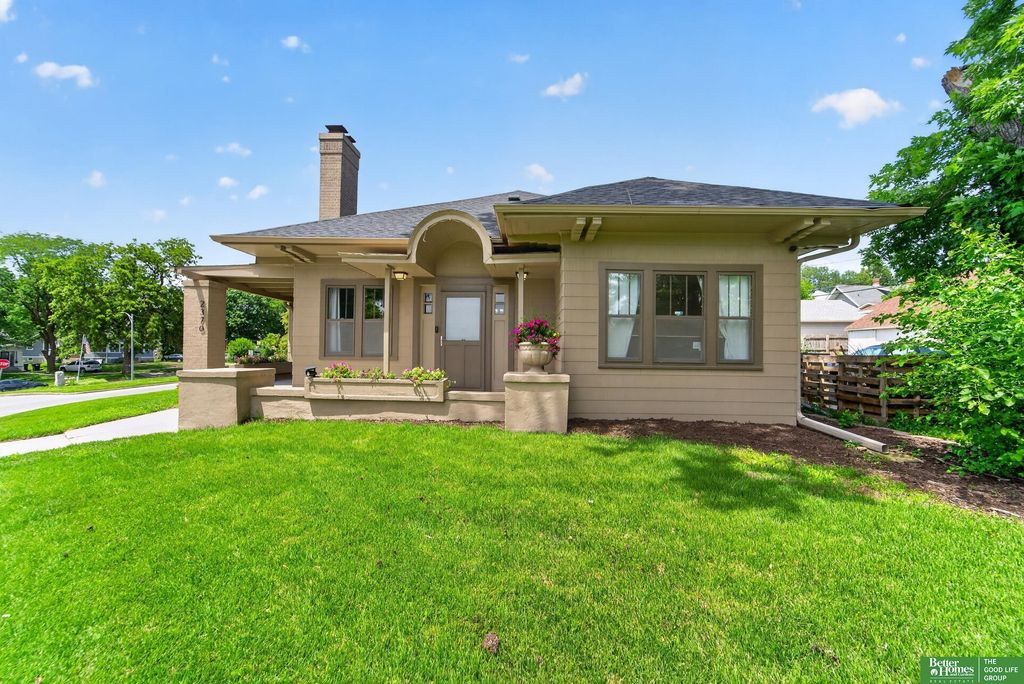 2370 Fontenelle Boulevard, Omaha, NE 68104