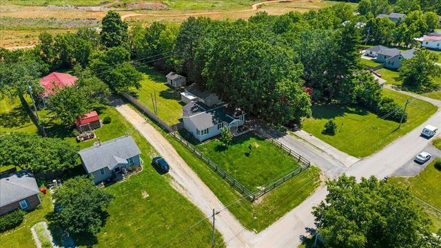 220 Locust Heights, Nicholasville, KY 40356