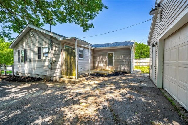 220 Locust Heights, Nicholasville, KY 40356