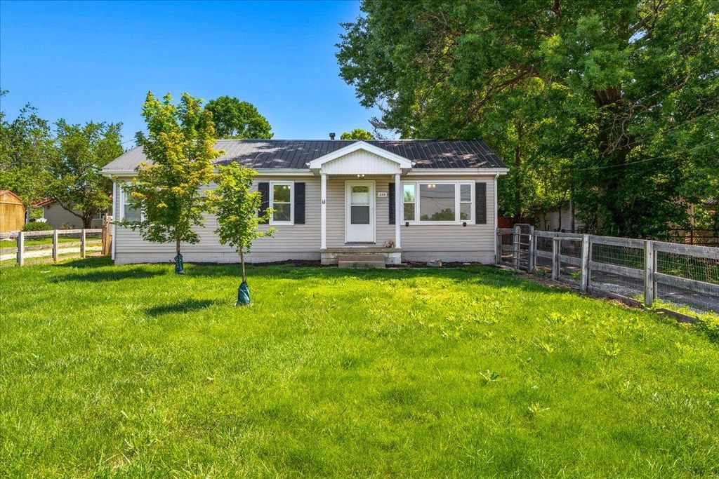 220 Locust Heights, Nicholasville, KY 40356