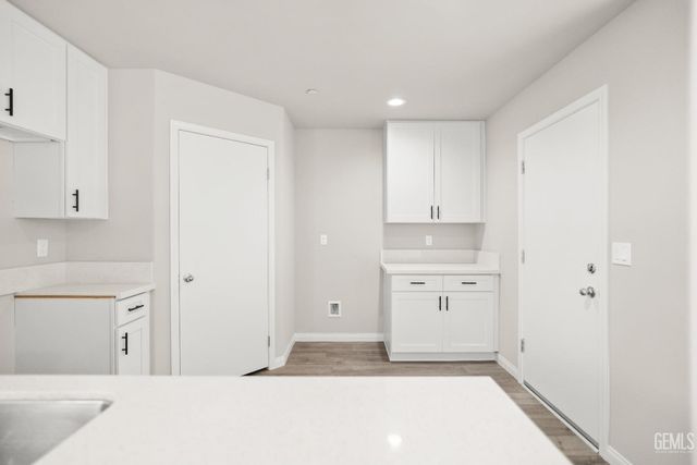 618 Poinsettia Street, Bakersfield, CA 93307