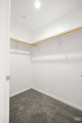 618 Poinsettia Street, Bakersfield, CA 93307