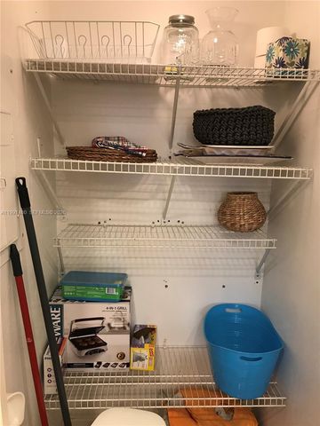 201 Crandon Blvd 120, Key Biscayne, FL 33149