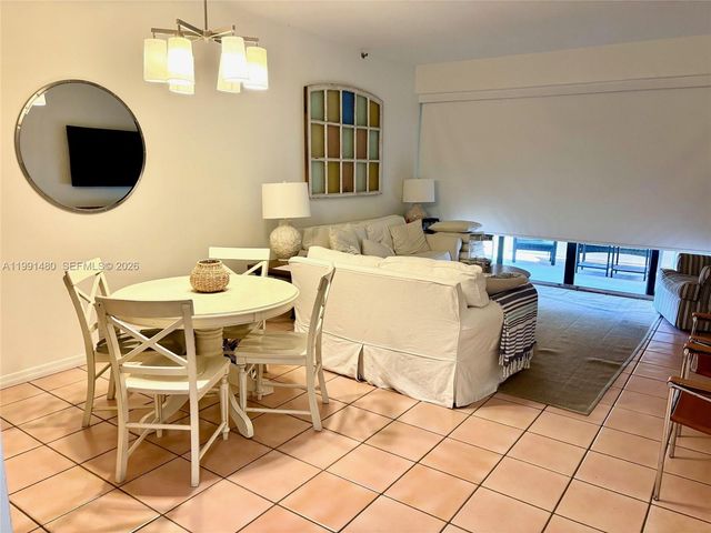 201 Crandon Blvd 120, Key Biscayne, FL 33149