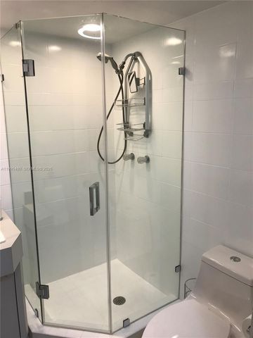 201 Crandon Blvd 120, Key Biscayne, FL 33149