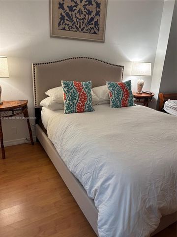 201 Crandon Blvd 120, Key Biscayne, FL 33149