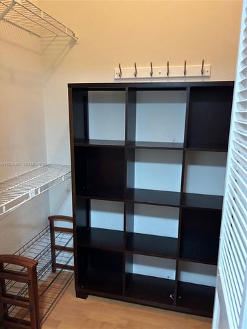 201 Crandon Blvd 120, Key Biscayne, FL 33149