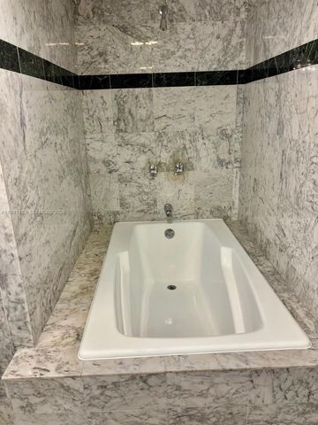 201 Crandon Blvd 120, Key Biscayne, FL 33149