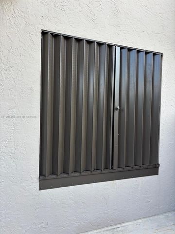 201 Crandon Blvd 120, Key Biscayne, FL 33149