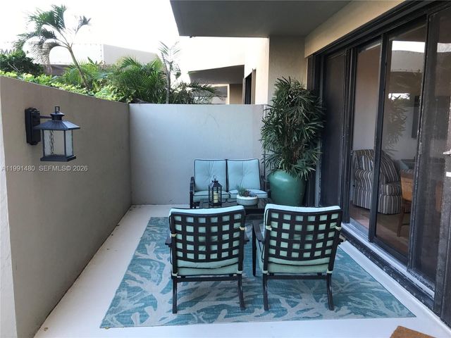 201 Crandon Blvd 120, Key Biscayne, FL 33149