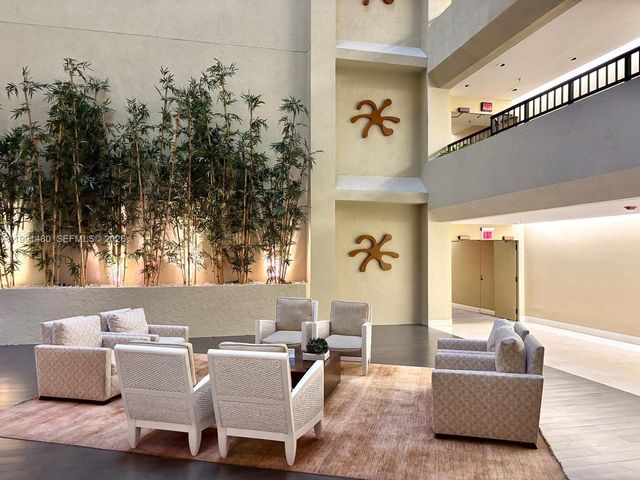 201 Crandon Blvd 120, Key Biscayne, FL 33149