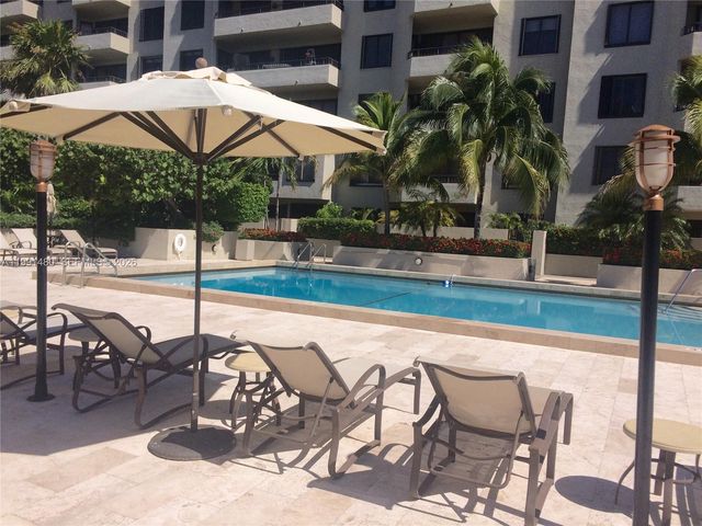 201 Crandon Blvd 120, Key Biscayne, FL 33149