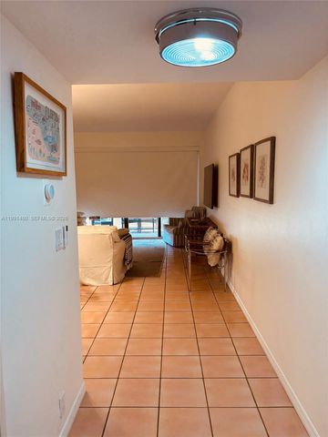 201 Crandon Blvd 120, Key Biscayne, FL 33149