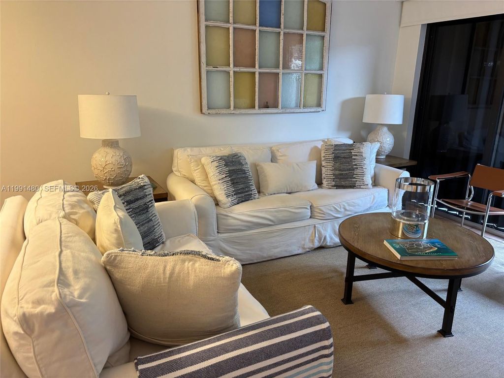 201 Crandon Blvd 120, Key Biscayne, FL 33149