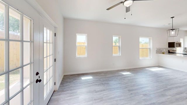 6702 S Lancaster Road, Dallas, TX 75241