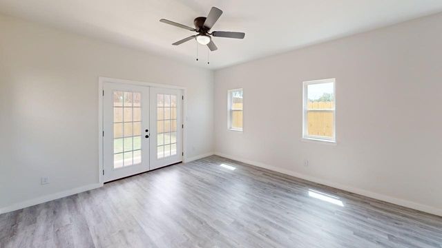 6702 S Lancaster Road, Dallas, TX 75241