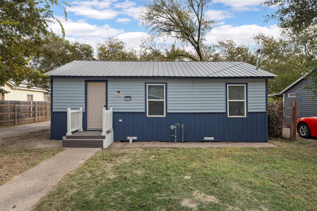 168 San Pedro Street, Bellmead, TX 76705