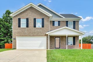 1061 Shady Brook Ln, Louisville, KY 40229