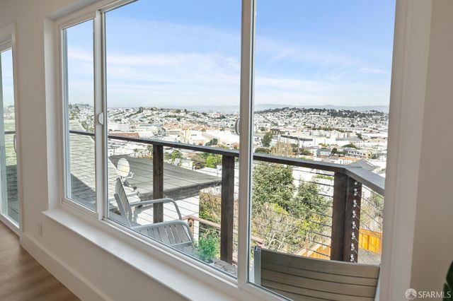 965 Brussels Street, San Francisco, CA 94134