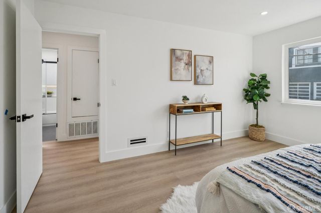 965 Brussels Street, San Francisco, CA 94134