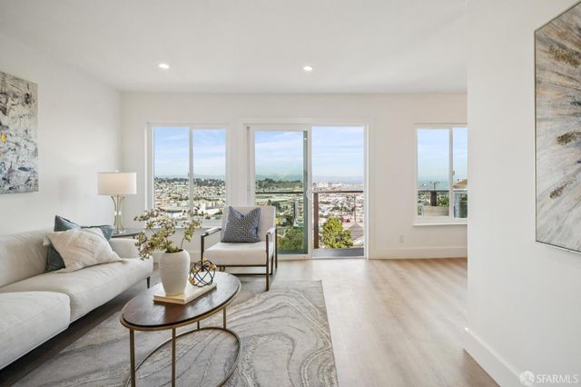 965 Brussels Street, San Francisco, CA 94134