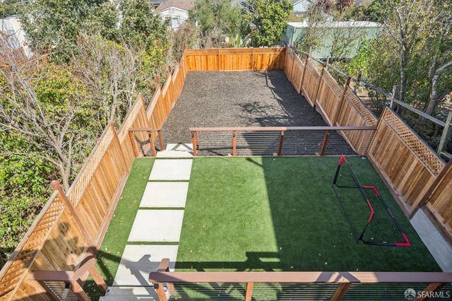 965 Brussels Street, San Francisco, CA 94134