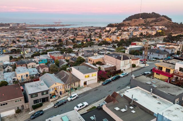 965 Brussels Street, San Francisco, CA 94134