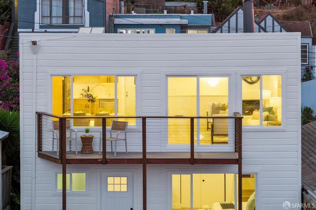 965 Brussels Street, San Francisco, CA 94134