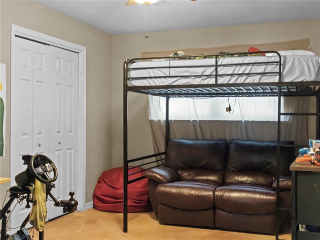 214 Yaupon Drive, Baytown, TX 77520