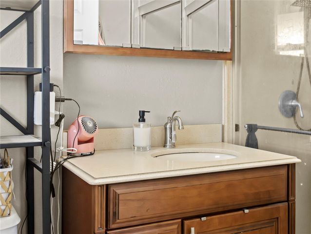 214 Yaupon Drive, Baytown, TX 77520