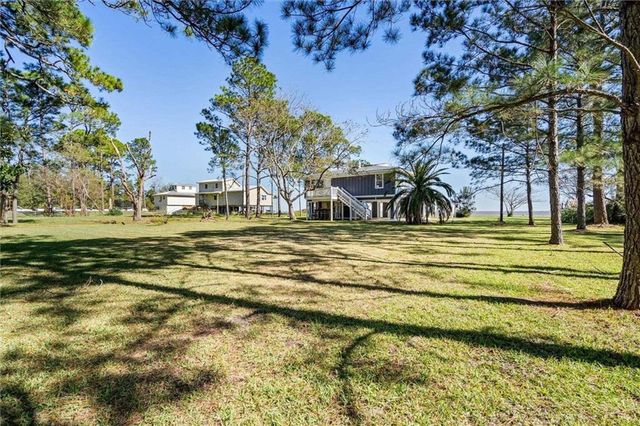 15111 Regus Road, Coden, AL 36523