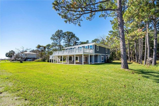 15111 Regus Road, Coden, AL 36523