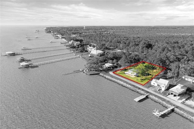 15111 Regus Road, Coden, AL 36523