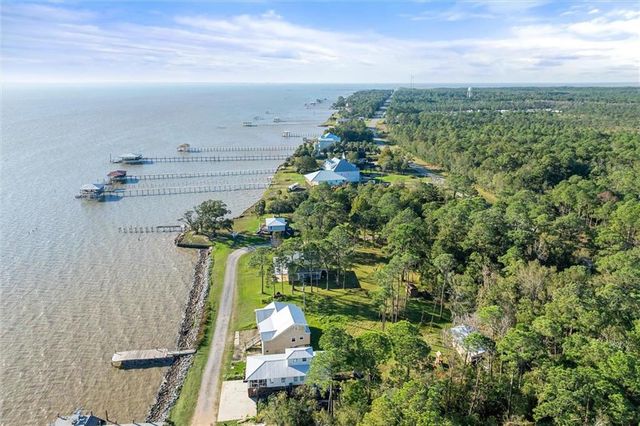 15111 Regus Road, Coden, AL 36523