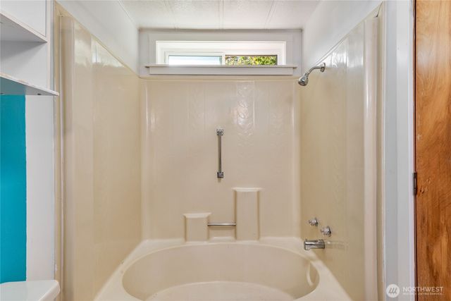 2055 Victoria Avenue, Port Townsend, WA 98368