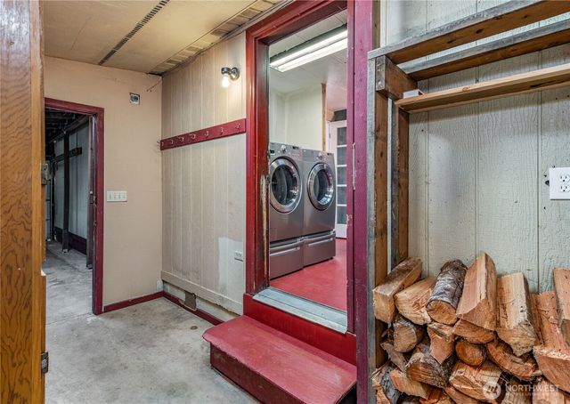 2055 Victoria Avenue, Port Townsend, WA 98368