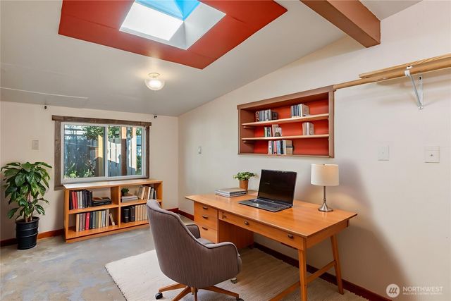 2055 Victoria Avenue, Port Townsend, WA 98368