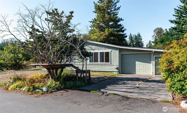 2055 Victoria Avenue, Port Townsend, WA 98368