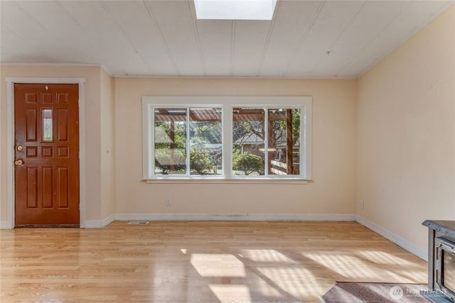 2055 Victoria Avenue, Port Townsend, WA 98368