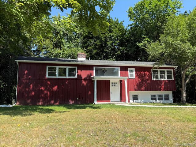 33 Horizon Hill Drive, Poughkeepsie, NY 12603