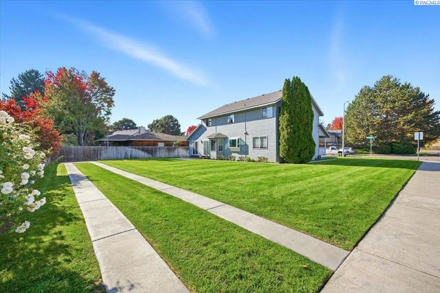 2460 Westmoreland Dr, Richland, WA 99354