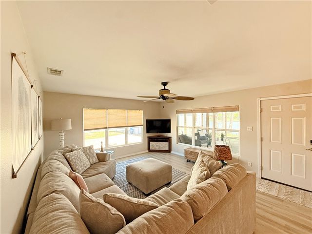 235 Ridge Harbor, Rockport, TX 78382