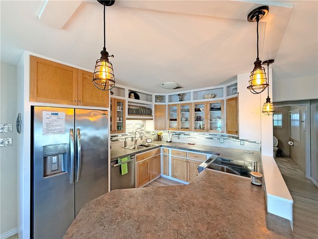 235 Ridge Harbor, Rockport, TX 78382