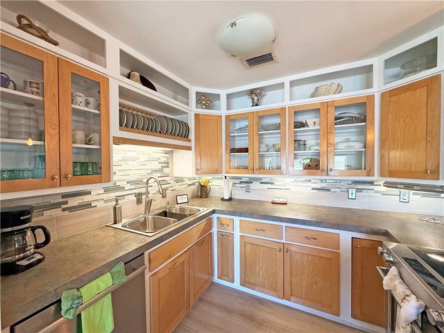 235 Ridge Harbor, Rockport, TX 78382