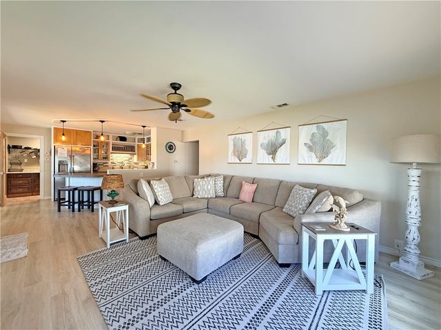 235 Ridge Harbor, Rockport, TX 78382